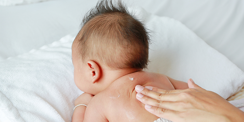 Vücut Yağlarıyla Bebek Bakımında Sakinleştirici ve Nemlendirici Etki