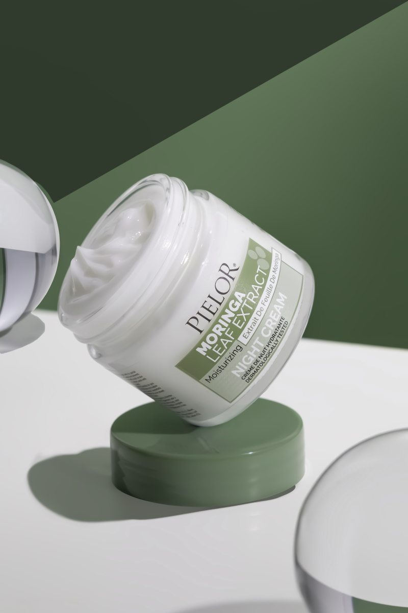 Pielor Moringa Leaf Extract Moisturizing Night Cream