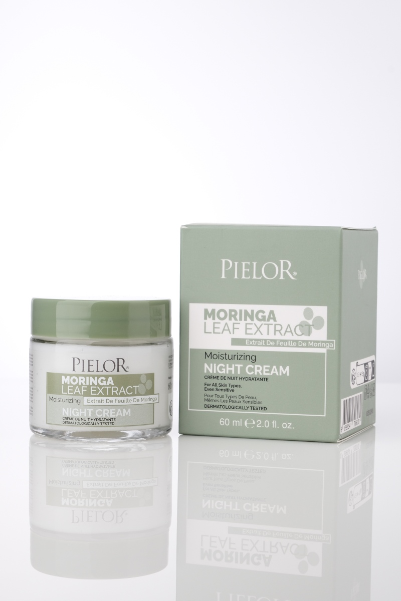 Pielor Moringa Leaf Extract Moisturizing Night Cream